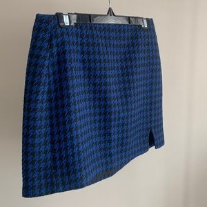 Mini Houndstooth skirt with slit from Dynamite